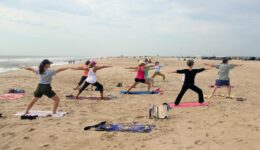 beach-yoga