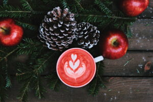 holiday-coffee-pinecones-apples