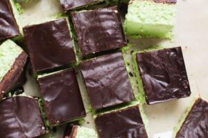 no-bake-paleo-avocado-coconut-grasshopper-bars