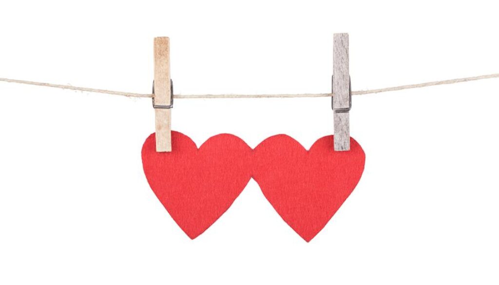 hearts-clothesline